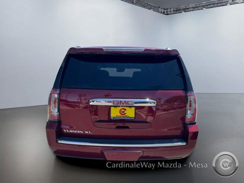 Used 2020 GMC Yukon XL Denali RWD image 5