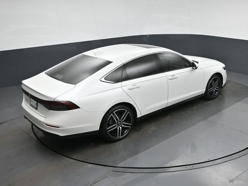 Used 2023 Honda Accord EX image 59