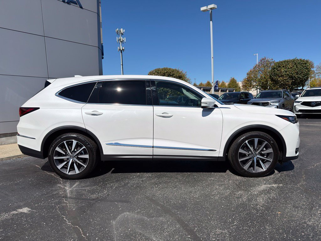 Certified 2026 Acura MDX w/ Technology Package FWD image 2