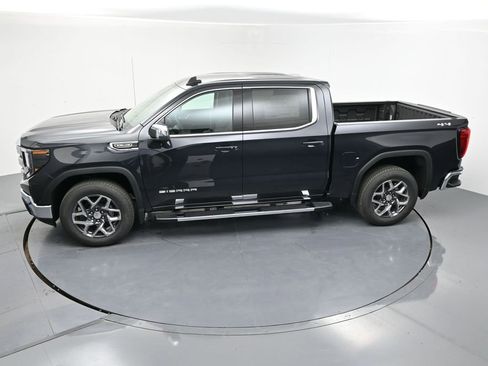 New 2026 GMC Sierra 1500 SLE w/ Preferred Package image 32