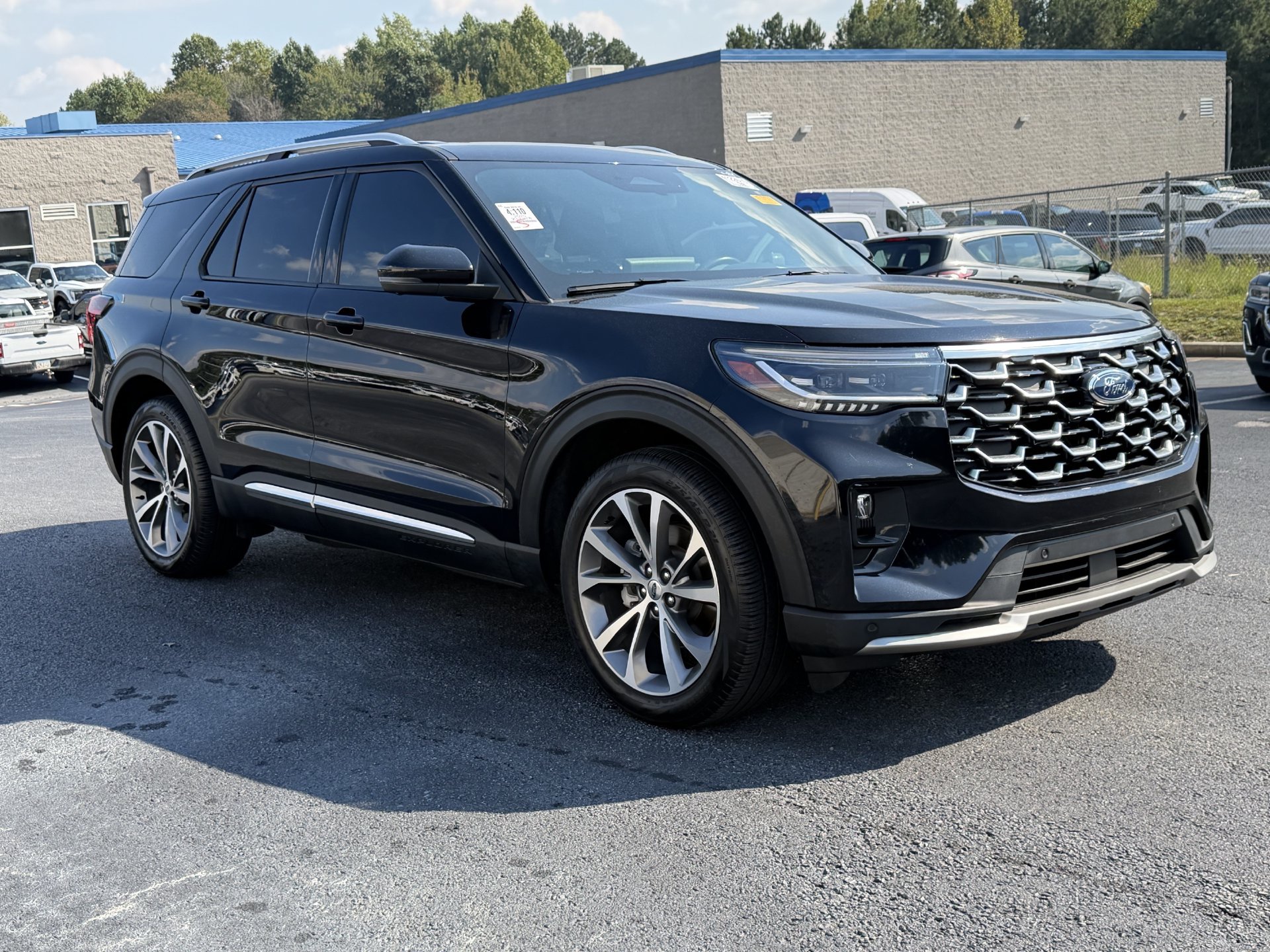 Used 2025 Ford Explorer Platinum w/ Ultimate Package RWD image 18