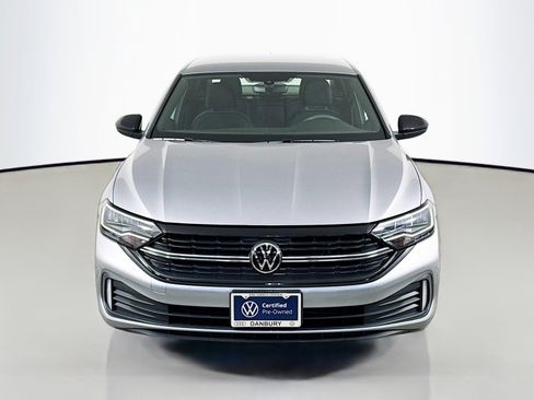 Certified 2023 Volkswagen Jetta Sport image 6