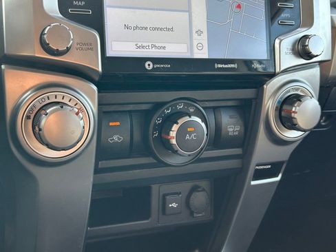 Certified 2022 Toyota 4Runner SR5 Premium image 31