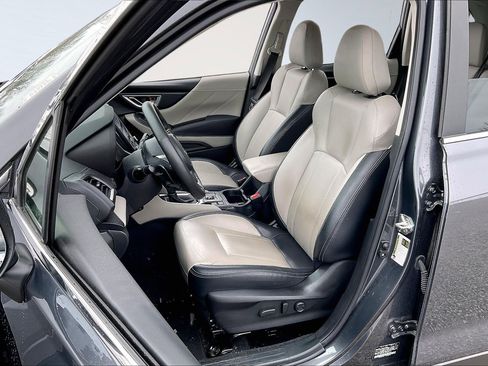 Used 2023 Subaru Forester Limited image 18