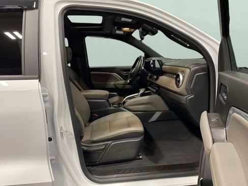 Used 2025 Chevrolet Colorado ZR2 w/ ZR2 Bison Edition AWD/4WD image 30