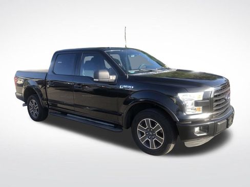 Used 2015 Ford F150 XLT w/ Equipment Group 302A Luxury RWD image 3