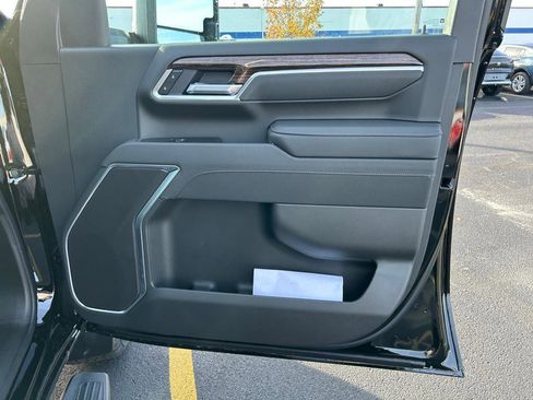 New 2026 GMC Sierra 2500 SLE image 18