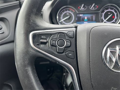 Used 2017 Buick Regal Sport Touring image 30
