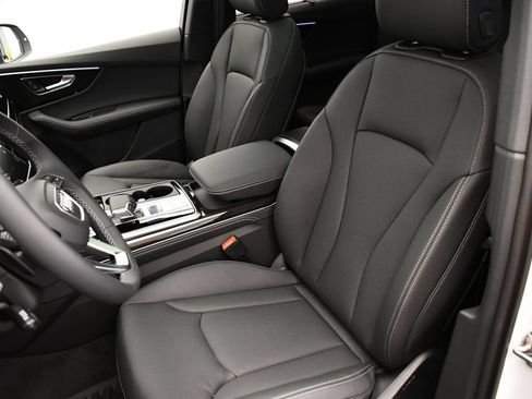 Used 2026 Audi Q7 3.0T Premium Plus w/ Premium Plus Package AWD/4WD image 36