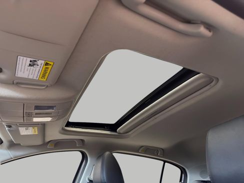 Used 2018 MAZDA MAZDA3 Grand Touring w/ Premium Equipment Package image 12