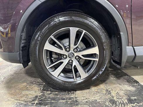 Used 2016 Toyota RAV4 XLE AWD/4WD image 10