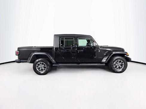 Used 2025 Jeep Gladiator Sport AWD/4WD image 12
