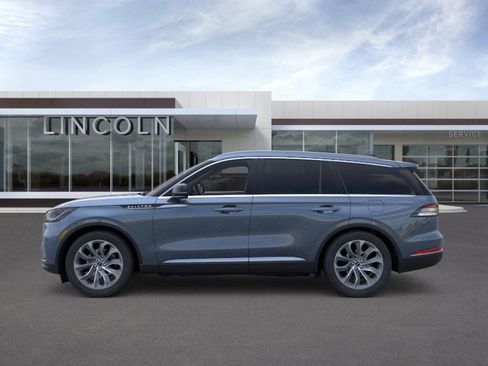 New 2026 Lincoln Aviator Reserve w/ Illumination Package RWD image 3