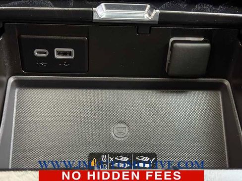 Used 2022 GMC Yukon XL Denali w/ Denali Premium Package image 40