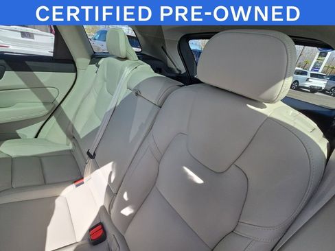 Used 2023 Volvo XC60 B6 Ultimate w/ Climate Package AWD/4WD image 6
