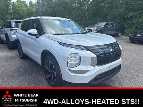 Used 2022 Mitsubishi Outlander ES AWD/4WD image 1