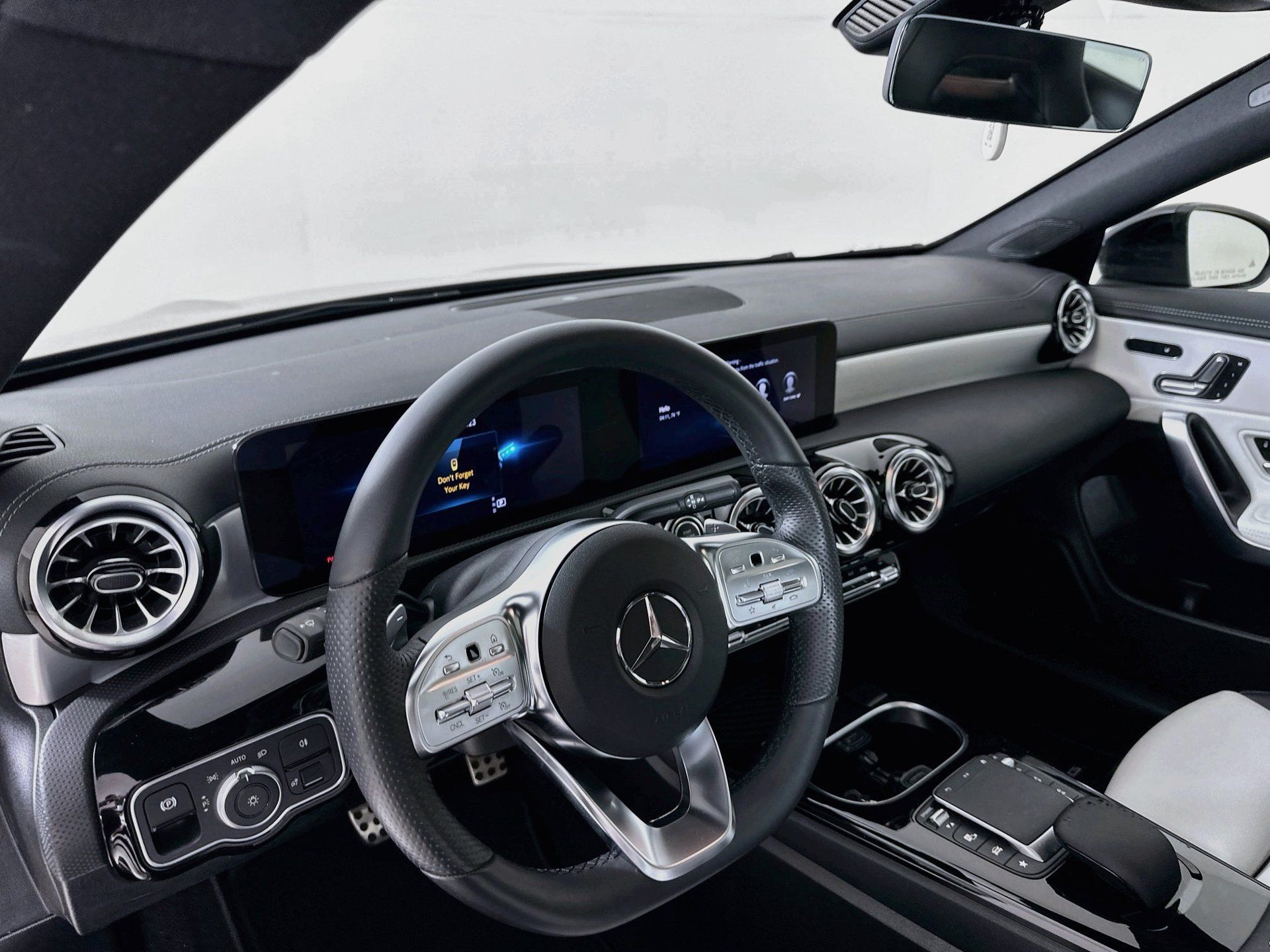 Used 2023 Mercedes-Benz CLA 250 image 10