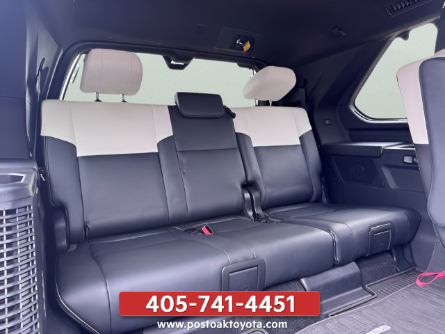 Used 2023 Toyota Sequoia Capstone AWD/4WD image 35