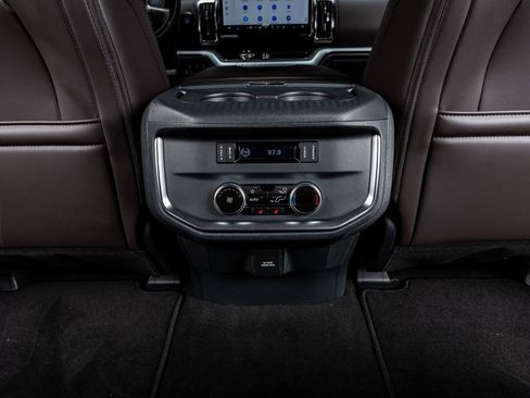 Used 2025 Ford Expedition Platinum w/ Platinum Ultimate Package image 30