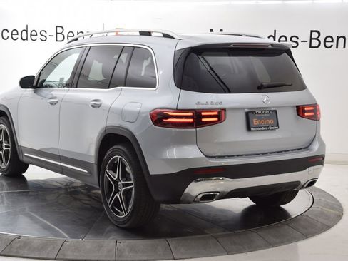 Used 2026 Mercedes-Benz GLB 250 image 4