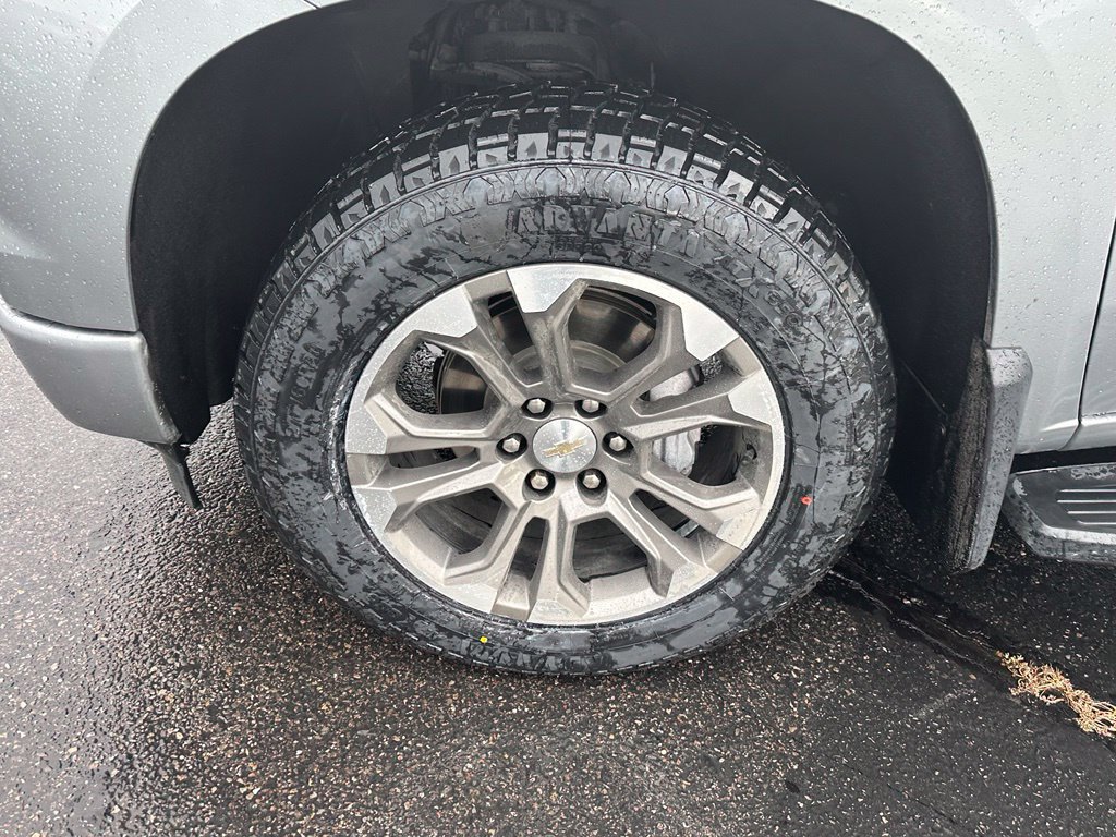 Certified 2023 Chevrolet Silverado 1500 High Country w/ Max Trailering Package AWD/4WD image 18