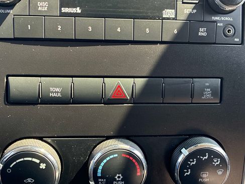 Used 2010 Dodge Ram 2500 Truck SLT AWD/4WD image 31