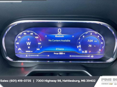 Used 2024 Chevrolet Tahoe Premier AWD/4WD image 14
