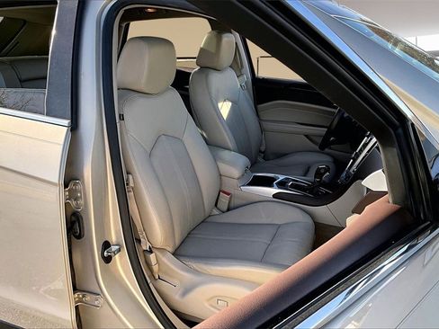 Used 2012 Cadillac SRX Luxury image 7