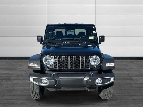 New 2026 Jeep Gladiator Sport image 8