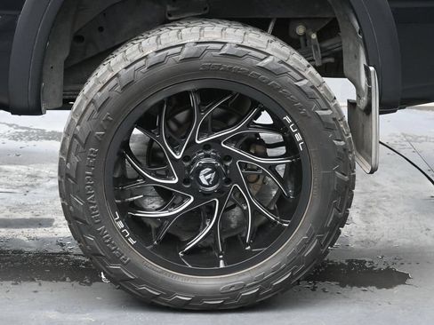 Used 2021 Nissan Titan PRO-4X w/ Pro-4x Convenience Package AWD/4WD image 31