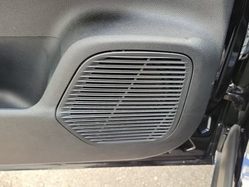 Used 2021 Lincoln Corsair FWD image 17