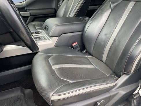 Used 2018 Ford F150 Platinum w/ Equipment Group 701A Luxury AWD/4WD image 11