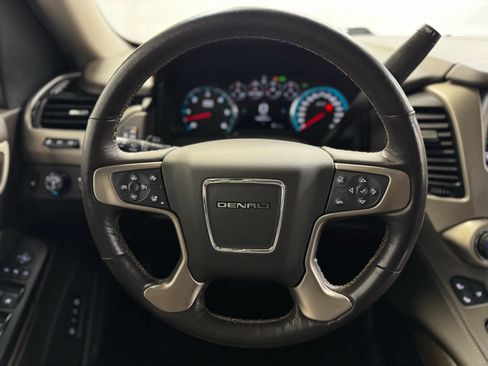 Used 2018 GMC Yukon Denali AWD/4WD image 20