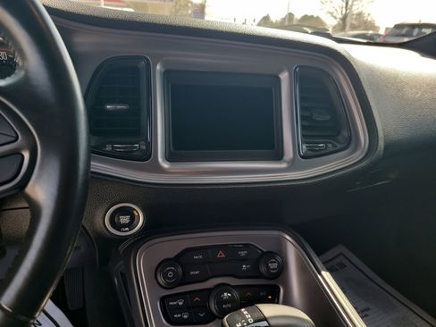 Used 2023 Dodge Challenger SXT AWD/4WD image 18