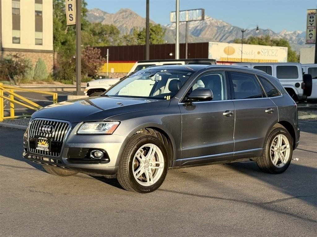 Used 2016 Audi Q5 2.0T Premium Plus w/ Technology Package AWD/4WD image 3