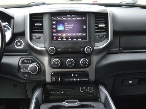 Used 2019 RAM 1500 Big Horn image 32