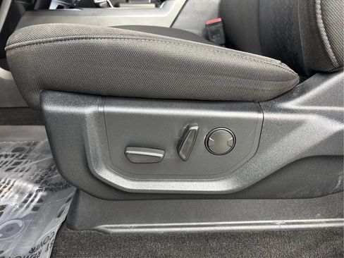 Used 2019 Ford F150 XLT w/ Equipment Group 302A Luxury AWD/4WD image 24