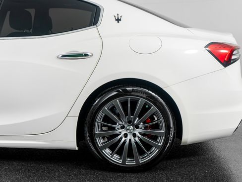 Used 2023 Maserati Ghibli Modena image 16