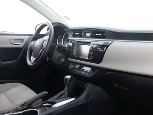 Used 2015 Toyota Corolla LE FWD image 27