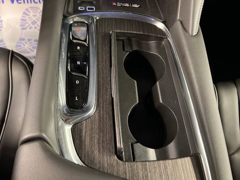 Used 2023 Buick Enclave Avenir w/ Avenir Technology Package AWD/4WD image 15