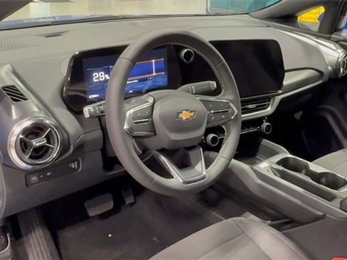 New 2026 Chevrolet Equinox EV LT image 11