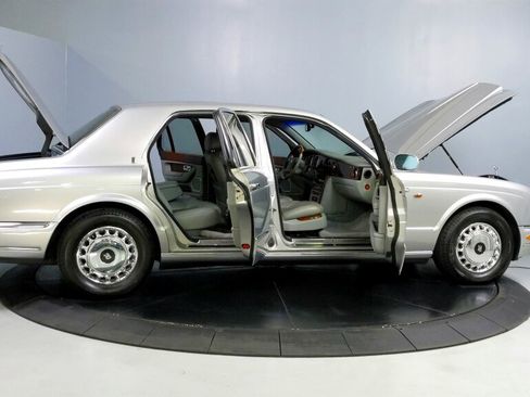 Used 1999 Rolls-Royce Silver Seraph image 16