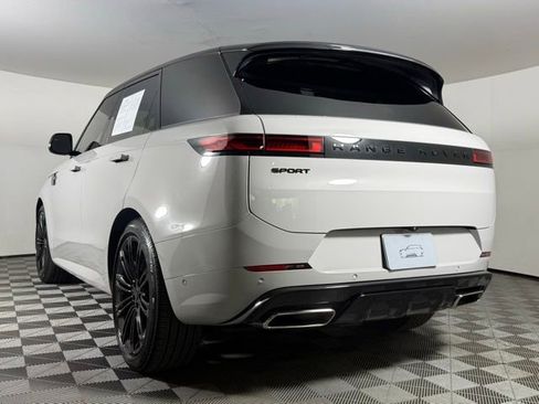 Used 2026 Land Rover Range Rover Sport Dynamic SE image 4