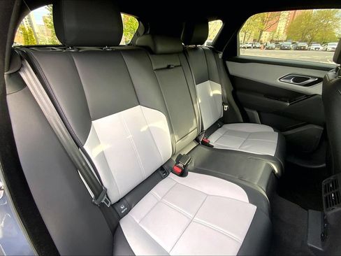 Certified 2026 Land Rover Range Rover Velar Dynamic SE AWD/4WD image 19