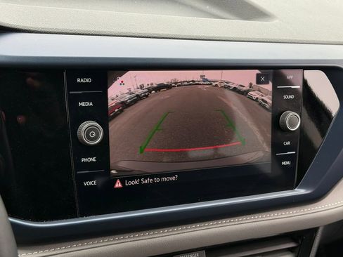 Used 2024 Volkswagen Taos SE image 24