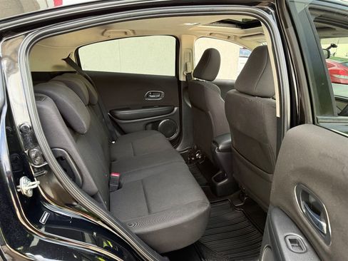 Used 2016 Honda HR-V EX image 5