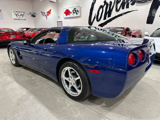 Used 2004 Chevrolet Corvette Coupe w/ Preferred Equipment Group RWD image 26