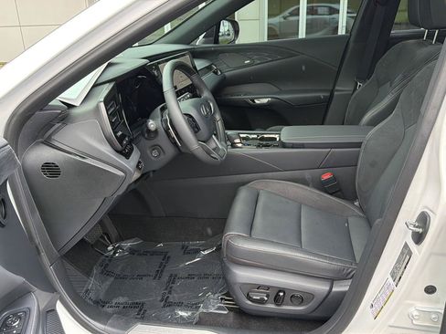 Certified 2024 Lexus RX 350 FWD w/ Convenience Package image 10