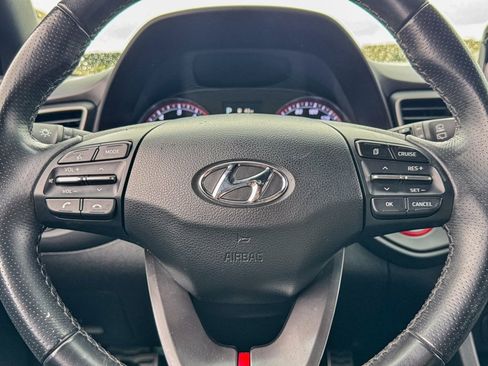 Used 2020 Hyundai Veloster Turbo image 25