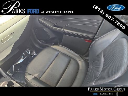 Certified 2021 Ford Escape Titanium image 15